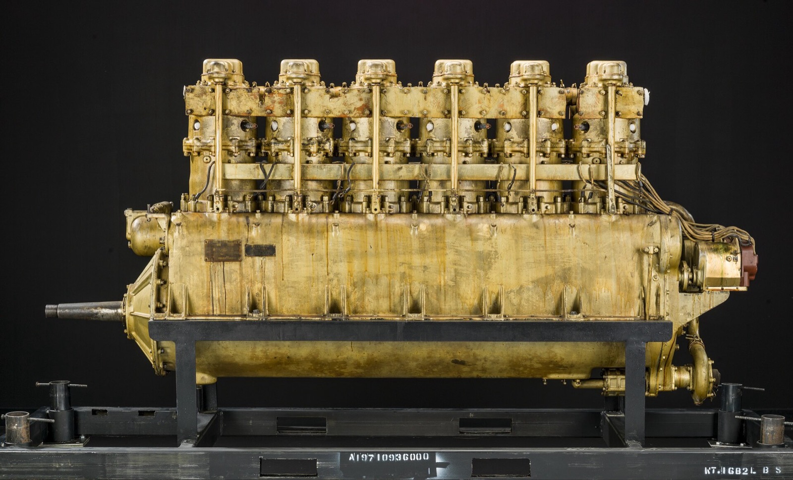 Mesin pembakaran inline-6 lawas
